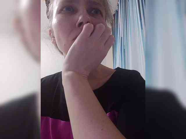 -Queen-Margo- webcam