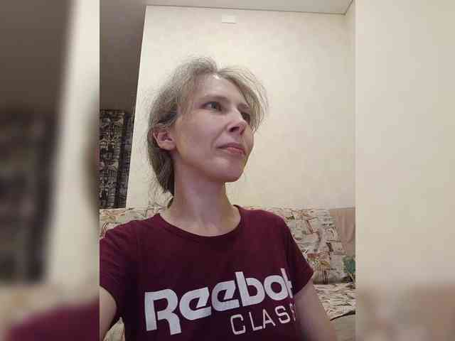 -Queen-Margo- webcam