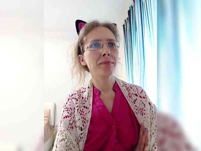 -Queen-Margo- webcam
