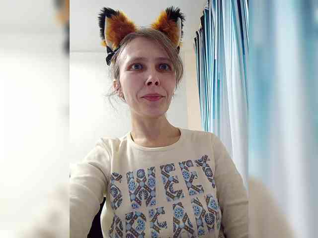 -Queen-Margo- webcam