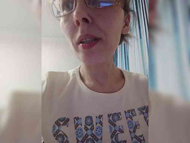 -Queen-Margo- webcam