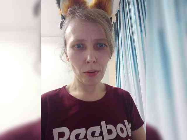 -Queen-Margo- webcam