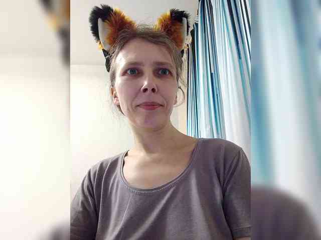 -Queen-Margo- webcam