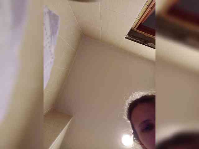 -Queen-Margo- webcam