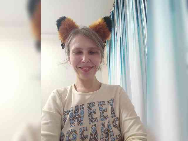 -Queen-Margo- webcam