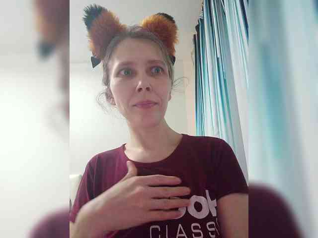 -Queen-Margo- webcam