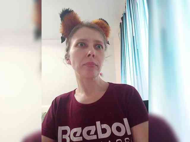 -Queen-Margo- webcam