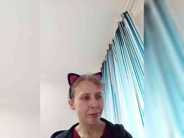 -Queen-Margo- webcam