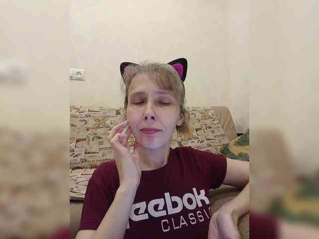 -Queen-Margo- webcam