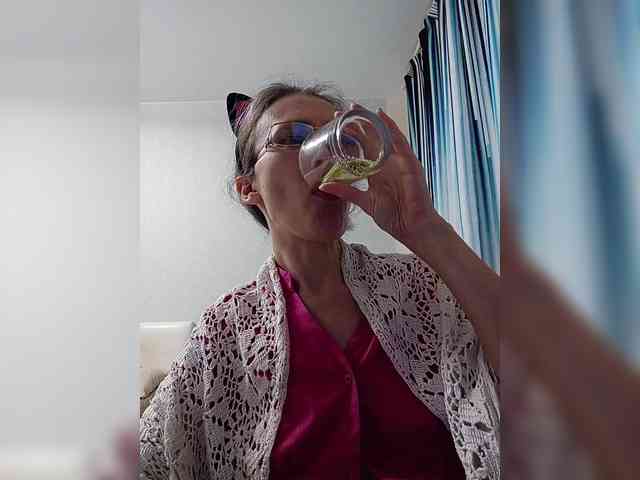 -Queen-Margo- webcam