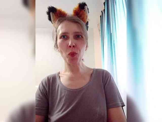 -Queen-Margo- webcam