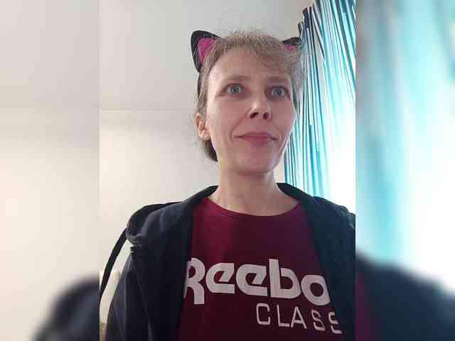 -Queen-Margo- webcam