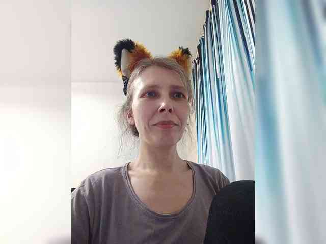 -Queen-Margo- webcam