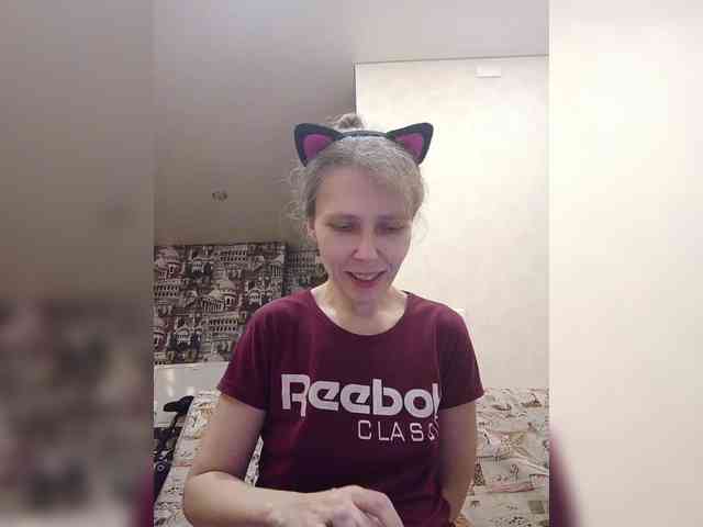 -Queen-Margo- webcam