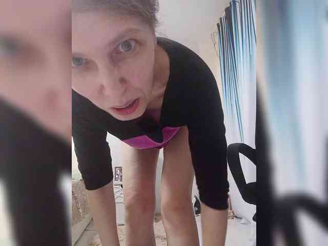 -Queen-Margo- webcam