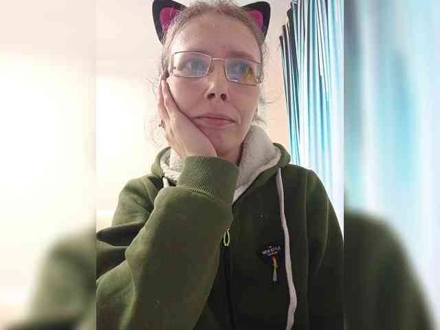 -Queen-Margo- webcam