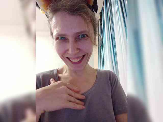 -Queen-Margo- webcam