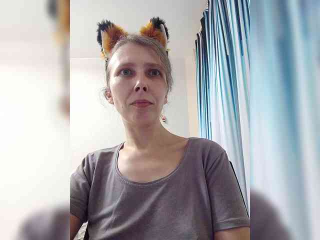 -Queen-Margo- webcam