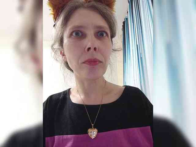 -Queen-Margo- webcam