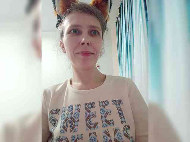 -Queen-Margo- webcam