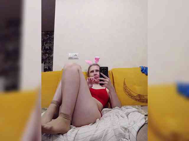 -Queen-Margo- webcam