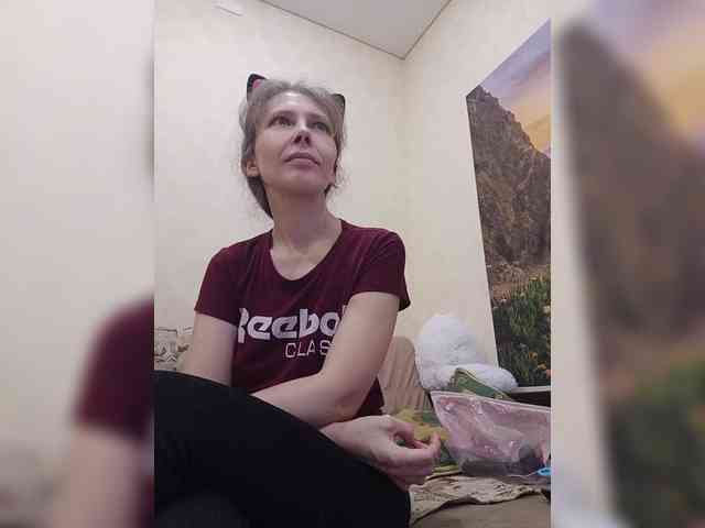 -Queen-Margo- webcam