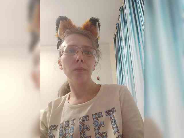 -Queen-Margo- webcam