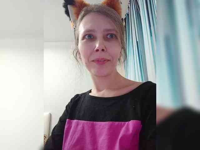 -Queen-Margo- webcam