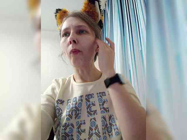 -Queen-Margo- webcam