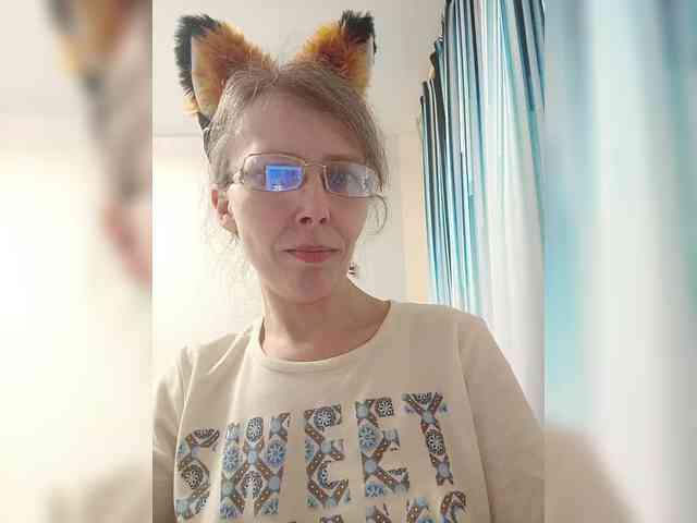 -Queen-Margo- webcam