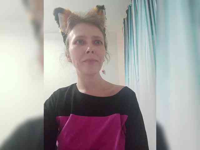 -Queen-Margo- webcam