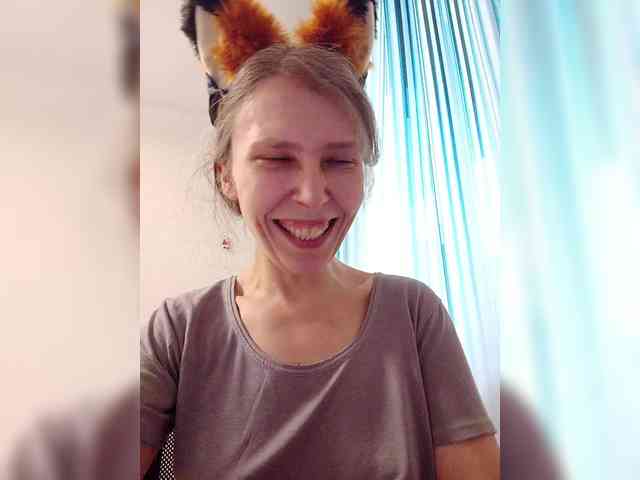 -Queen-Margo- webcam