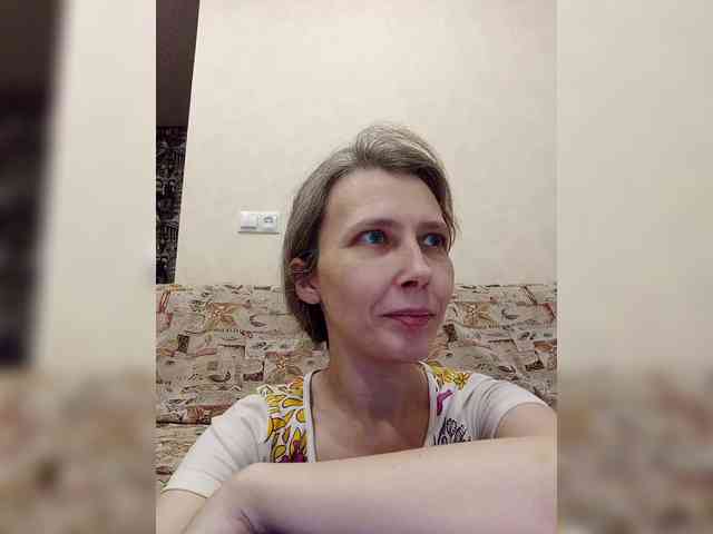 -Queen-Margo- webcam