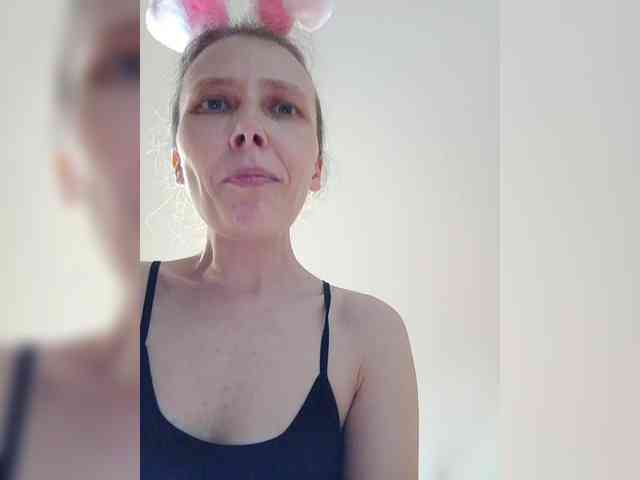 -Queen-Margo- webcam
