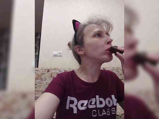 -Queen-Margo- webcam