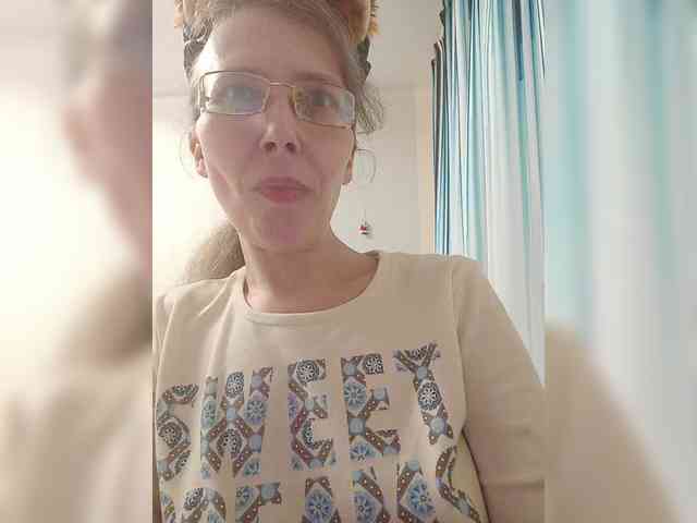 -Queen-Margo- webcam