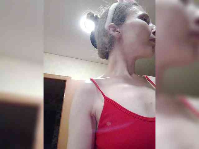 -Queen-Margo- webcam