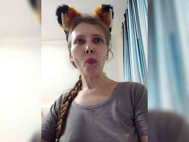 -Queen-Margo- webcam