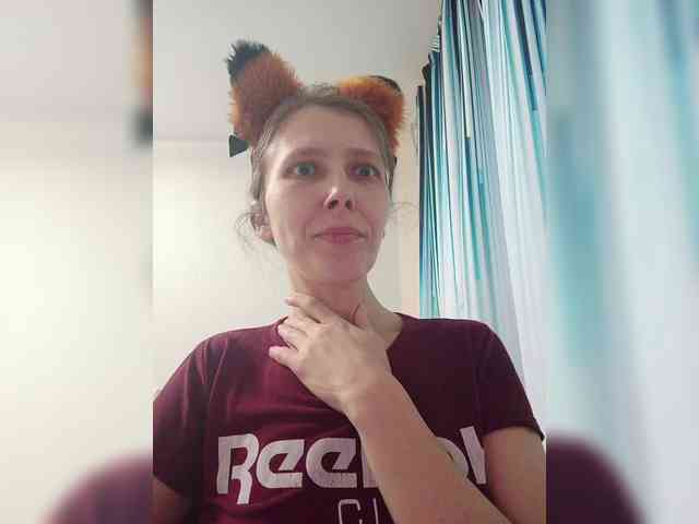 -Queen-Margo- webcam