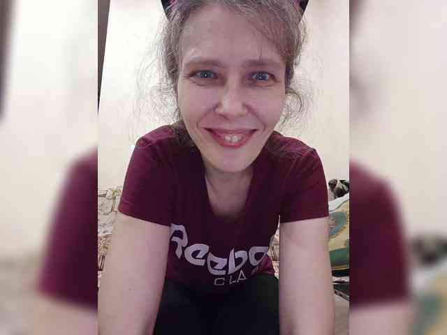 -Queen-Margo- webcam