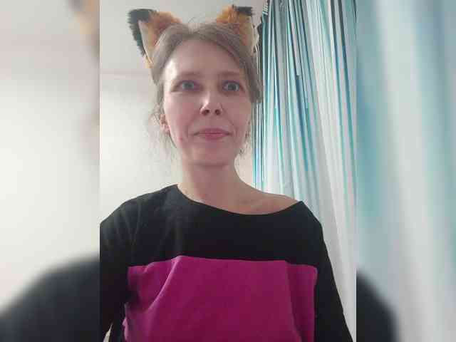 -Queen-Margo- webcam