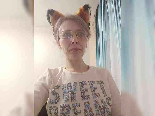 -Queen-Margo- webcam