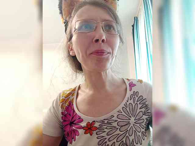 -Queen-Margo- webcam