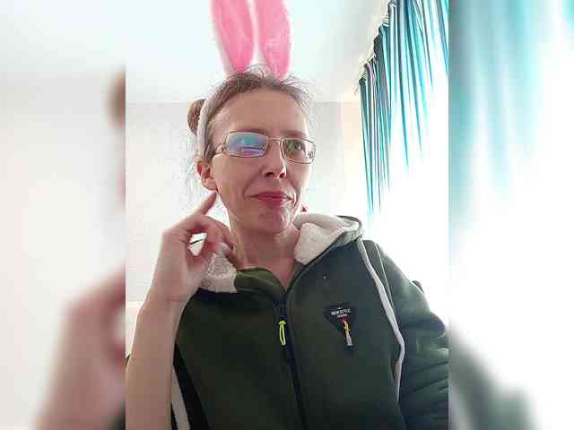 -Queen-Margo- webcam