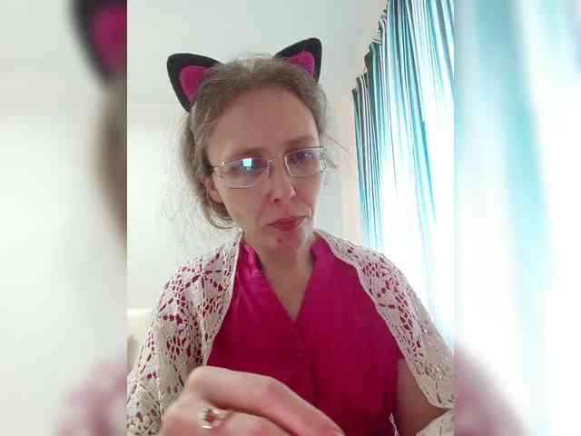 -Queen-Margo- webcam