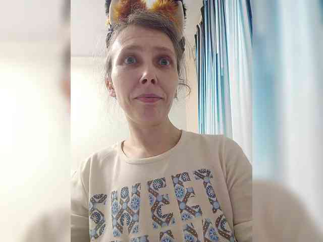 -Queen-Margo- webcam