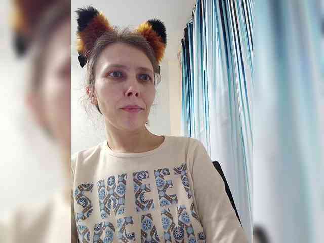 -Queen-Margo- webcam