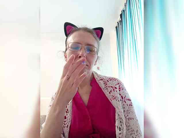 -Queen-Margo- webcam