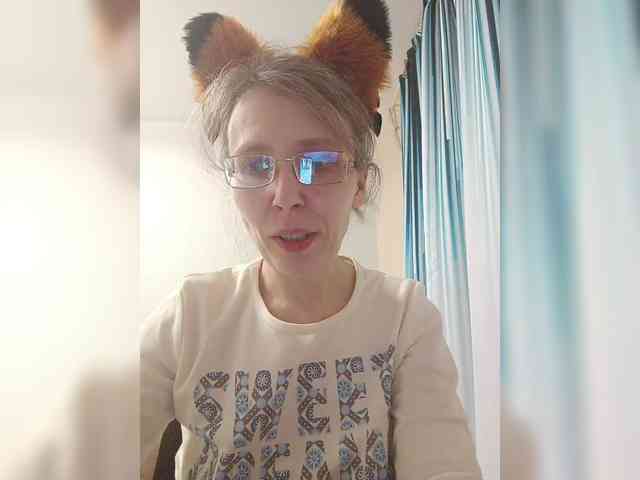 -Queen-Margo- webcam