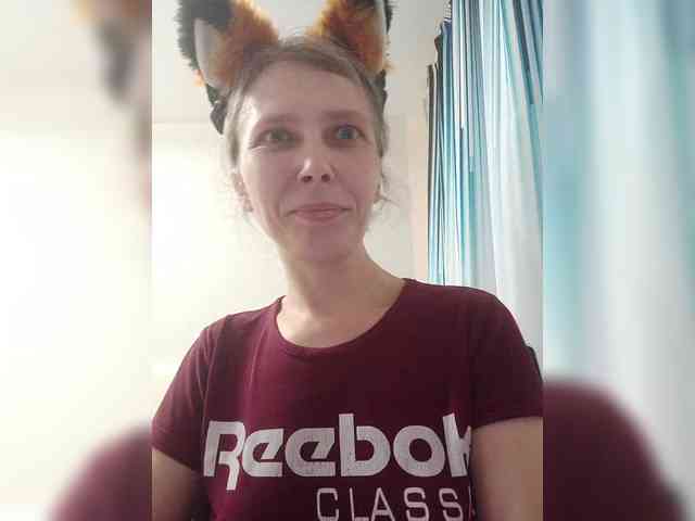 -Queen-Margo- webcam